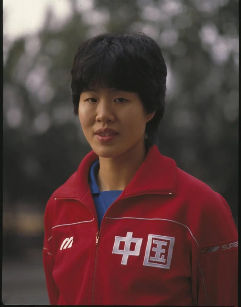 中国女排主教练